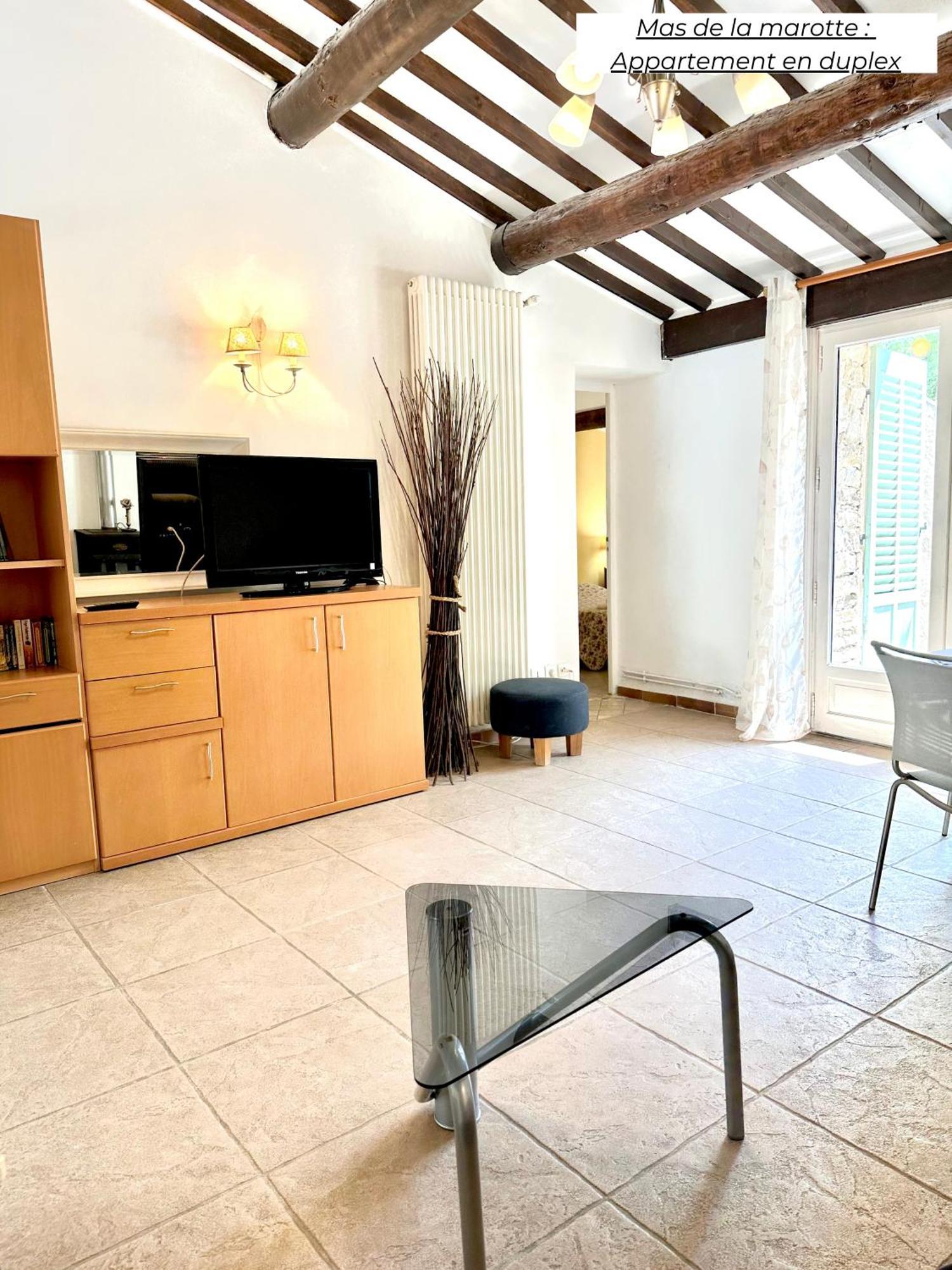 Domaine Les Terres De Saint-Hilaire Apartment Ollieres Exterior photo