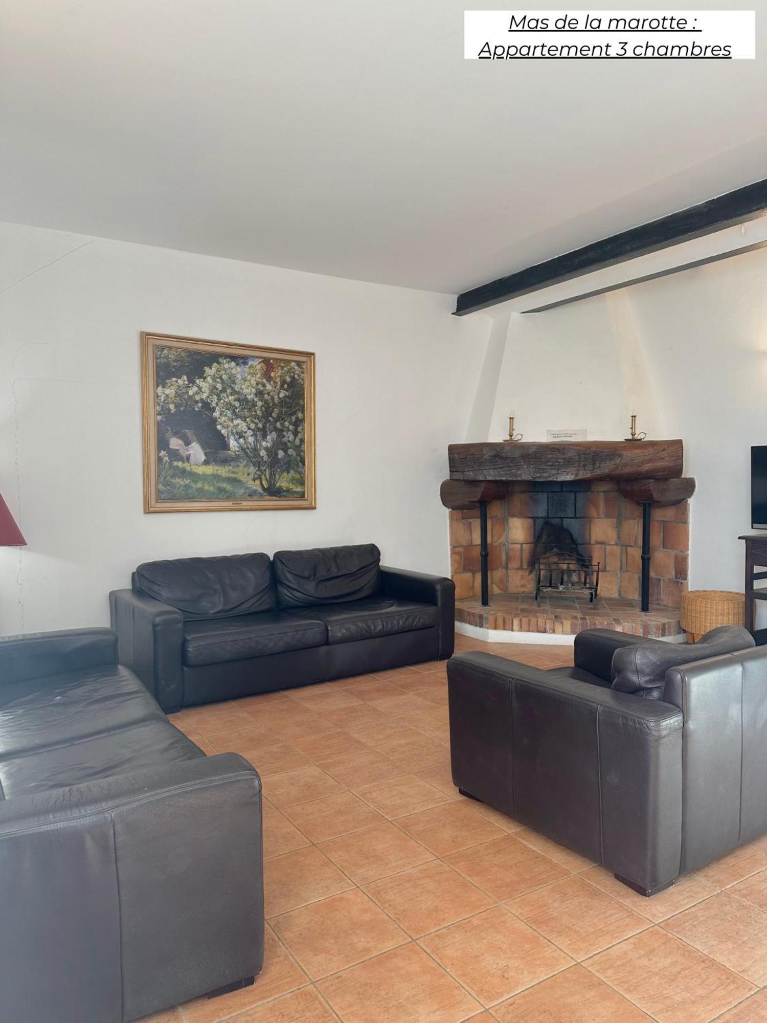 Domaine Les Terres De Saint-Hilaire Apartment Ollieres Exterior photo