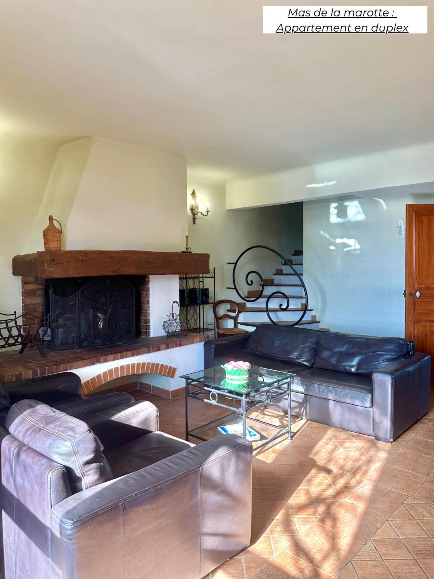 Domaine Les Terres De Saint-Hilaire Apartment Ollieres Exterior photo